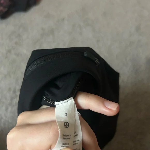 Lululemon Speed Up High-Rise Lined
Short 4"
Mood Enhancer Yellow Multi / Black - Picture 3 of 3